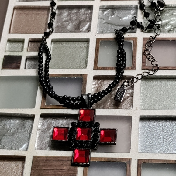 1928 Mourning Red Cross necklace - Picture 9 of 9